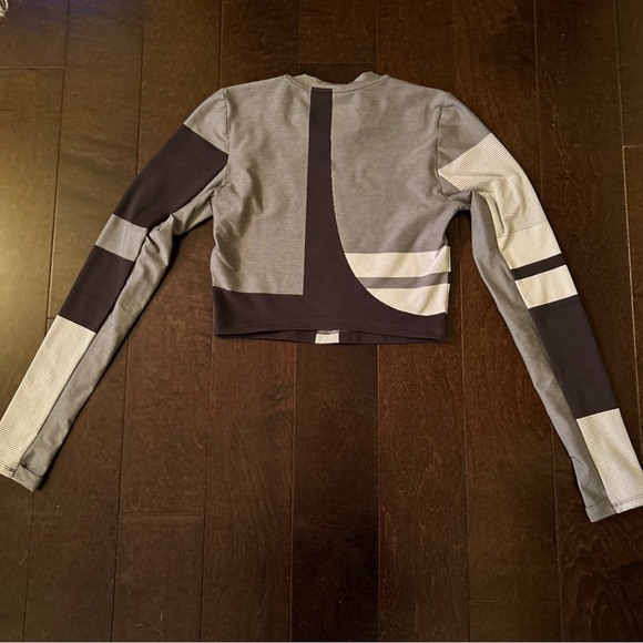 Nike Tech Knit Long-Sleeve Running Top Women's Size XS - Picture 8 of 8